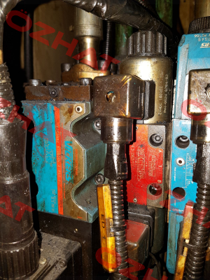 KBFTG4V52B50NZM1PC7H712  Vickers (Eaton)